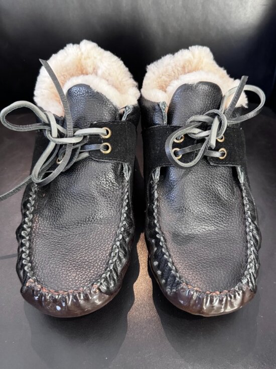Australia Luxe Collective Other - Australia Luxe Collective Kids' Black Leather Shearling Slippers, New, Size 5